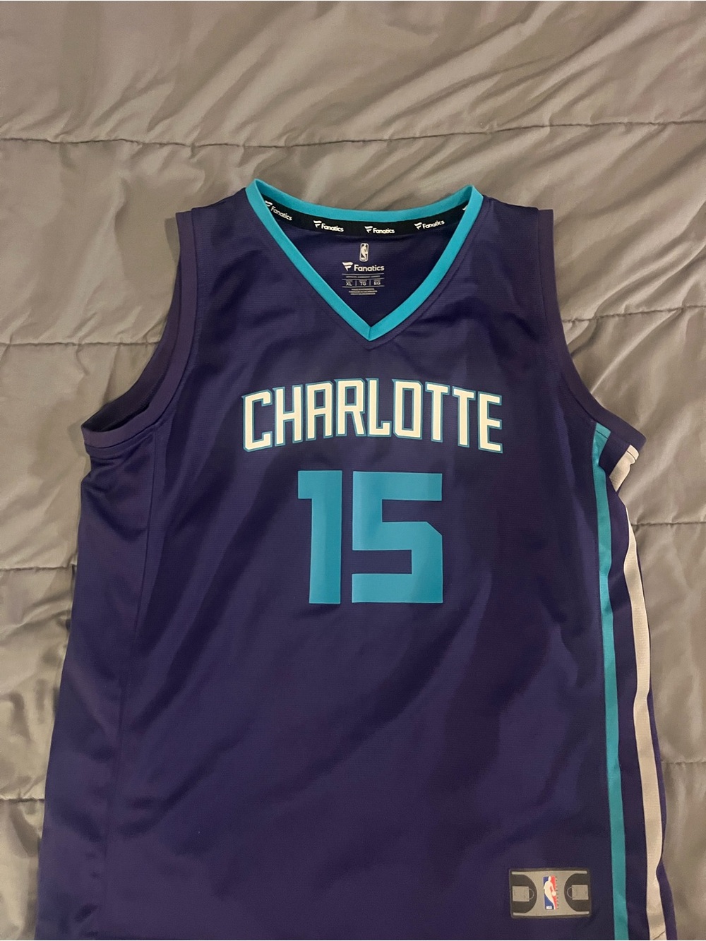 Fanatics Charlotte Basketball Jersey in Navy & Teal - #15